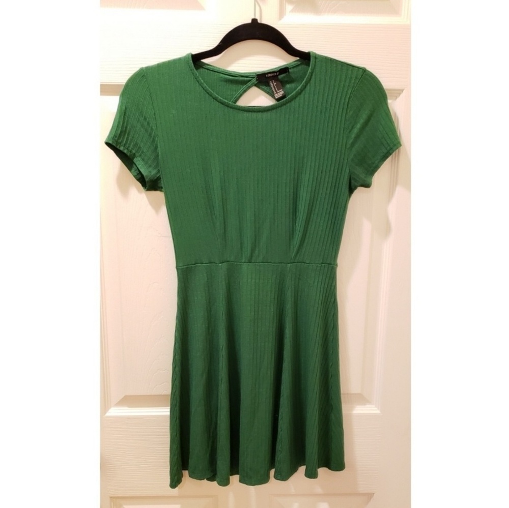 Cute and Comfy Emerald Dress with Back Cutout
